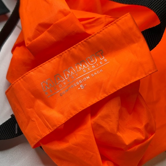 Mammut NWT‎ Compression Sack Large Vibrant Orange Camping Hiking Backpacking New - Picture 6 of 7